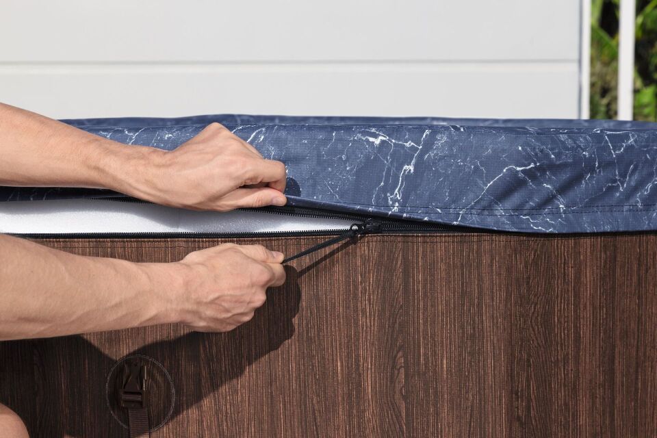 Lay-Z-Spa® Toronto Smart AirJet™ 6001W Enerji Tasarruflu Şişme Spa Havuzu, Mobil Uygulama Kontrollü, 5-7 kişilik