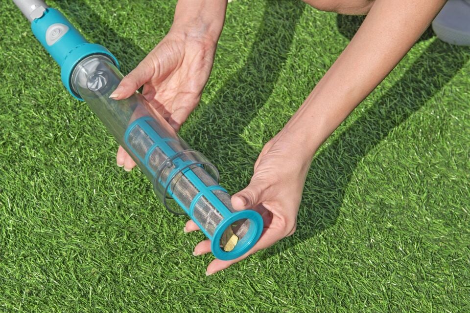 Bestway® AquaSurge™  58831 Havuz Bakım Seti - Vakum Süpürge ve Süzgeç ile