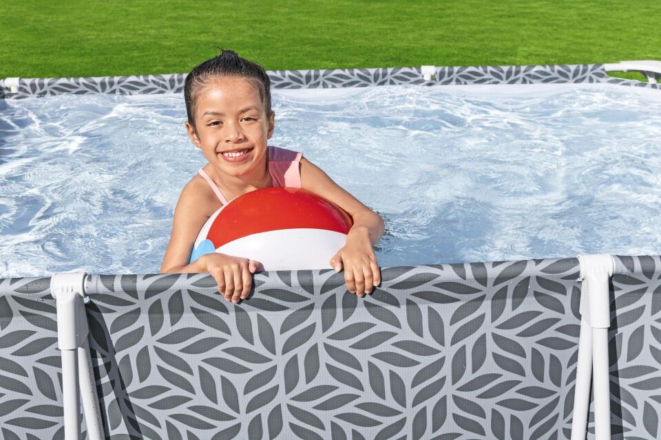 Bestway® 561FT Steel Pro® Dikdörtgen Prefabrik Yer Üstü Havuz 3,66 m x 2,01 m x 66 cm