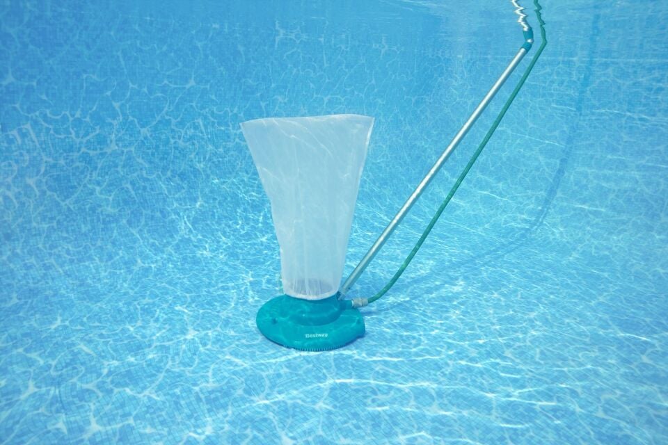 Flowclear™ AquaSuction™ 58657 Yaprak Toplayıcı Havuz Vakum Süpürge