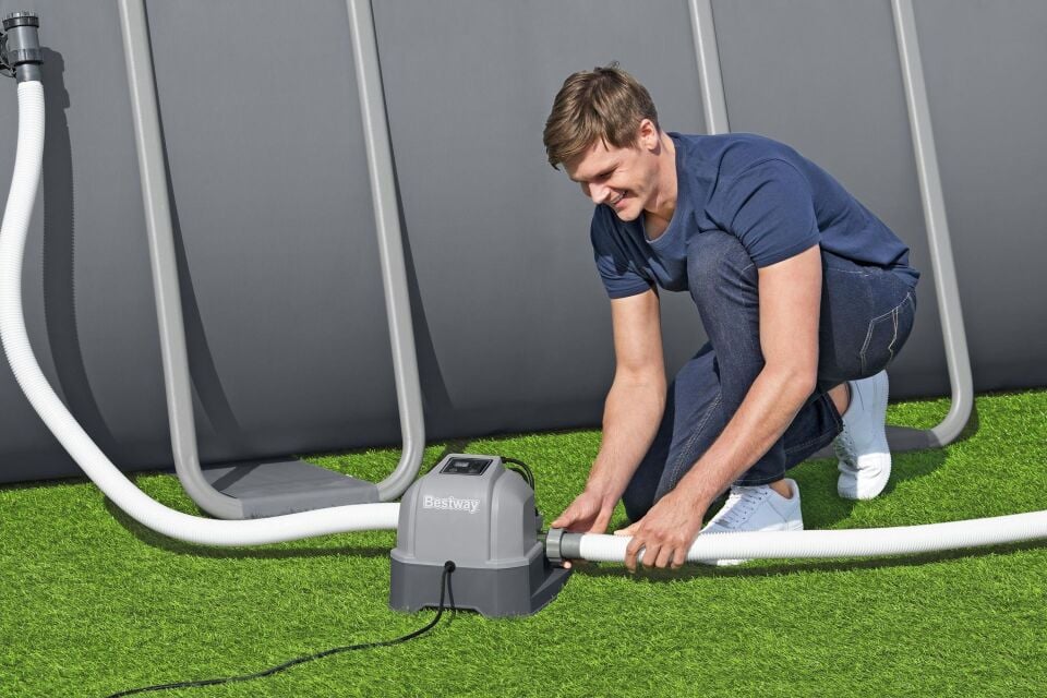 Flowclear™ Hydrogenic™ 58678 6 G/H Tuzlu Su Havuz Klorlama Sistemi