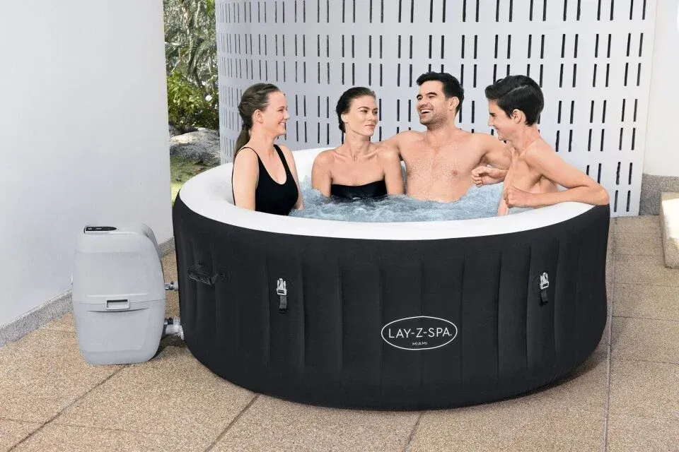 Lay-Z-Spa® 60001 Miami AirJet™ Şişme Spa Havuzu, 2-4 kişilik 180 X 66 cm